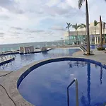 Apto 1801 Cartagena Frente Al Mar- Edificio Palmetto, Piso 18