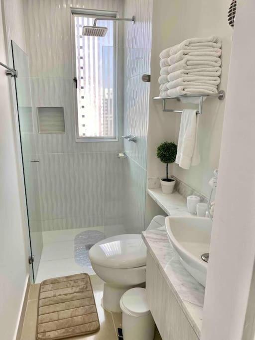 Apartamento Apto 1801 Frente Al Mar- Edificio Palmetto, Piso 18 *