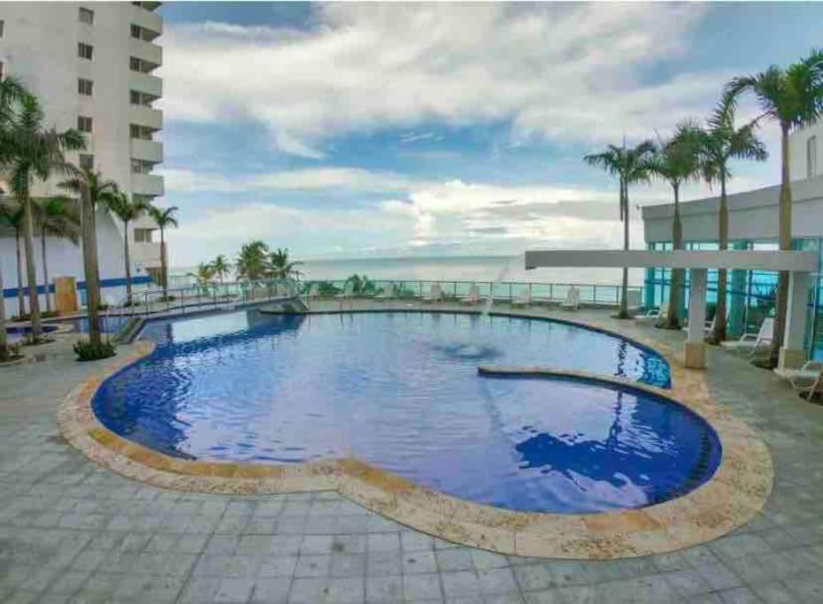Apto 1801 Frente Al Mar- Edificio Palmetto, Piso 18 Apartamento