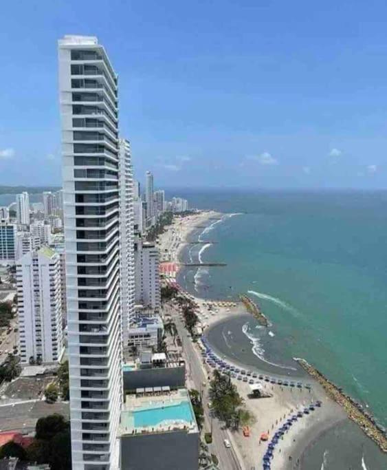 Apto 1801 Frente Al Mar- Edificio Palmetto, Piso 18