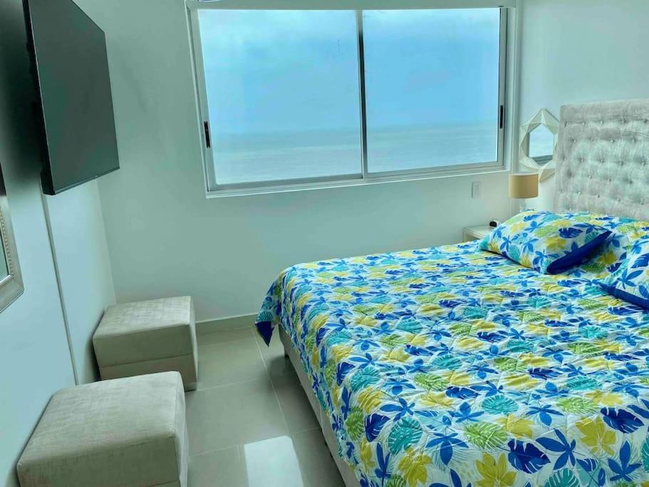 Apto 1801 Frente Al Mar- Edificio Palmetto, Piso 18 Apartamento *