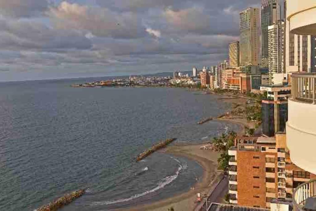 Apto 1801 Frente Al Mar- Edificio Palmetto, Piso 18 * Cartagena