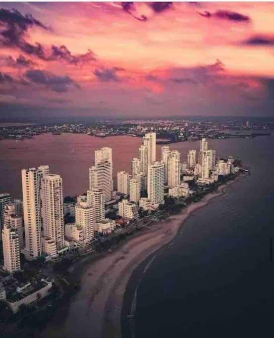 Apto 1801 Frente Al Mar- Edificio Palmetto, Piso 18 Apartamento Cartagena