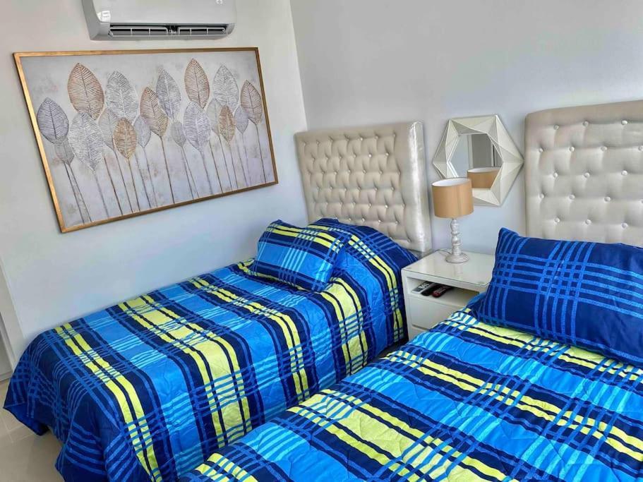 Apto 1801 Frente Al Mar- Edificio Palmetto, Piso 18 Apartamento